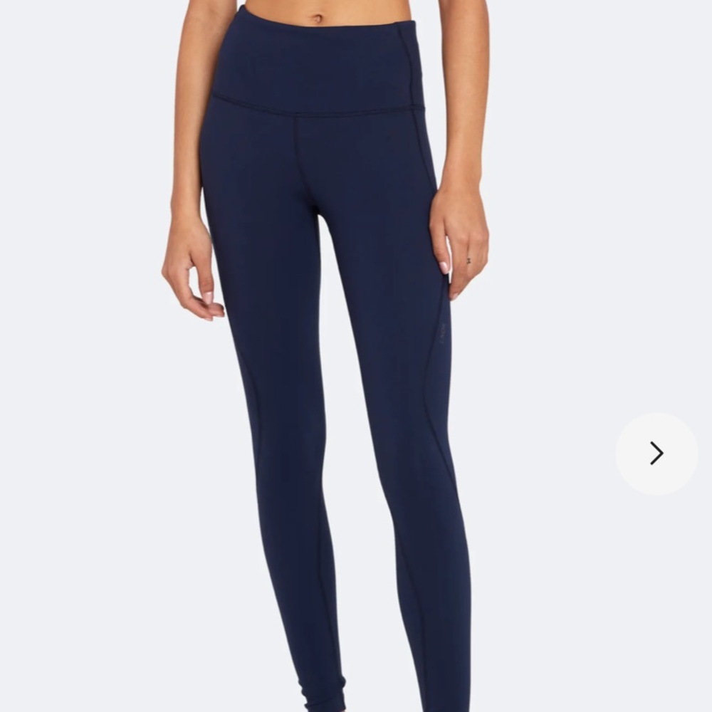 LNDR XS navy blue leggings.